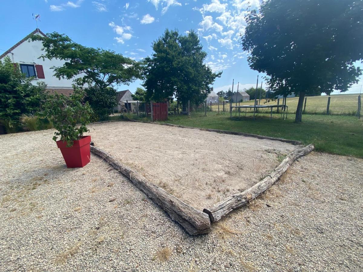 Mobilhome Sous Chalet En Bois A La Ferme Josnes Zewnętrze zdjęcie