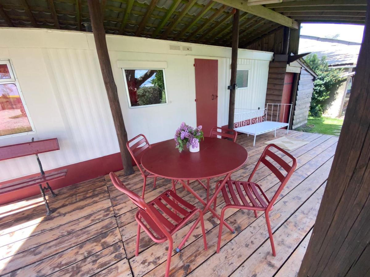 Mobilhome Sous Chalet En Bois A La Ferme Josnes Zewnętrze zdjęcie